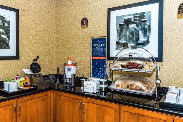Images Hampton Inn Easton