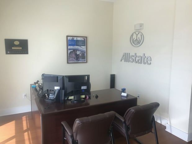 Images Rigo Flores: Allstate Insurance