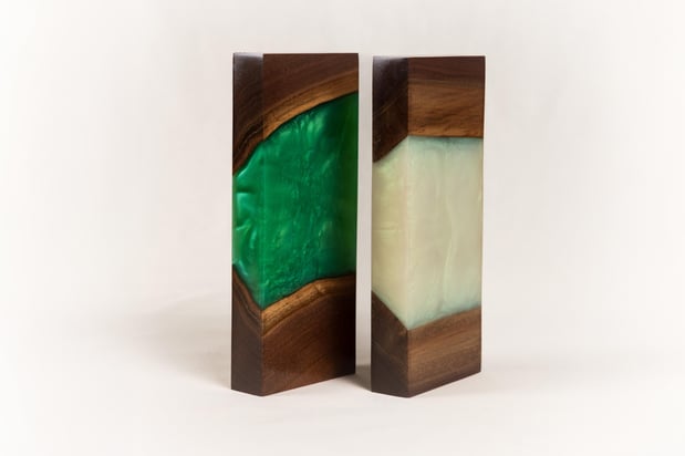 Images SENTIENT Furniture