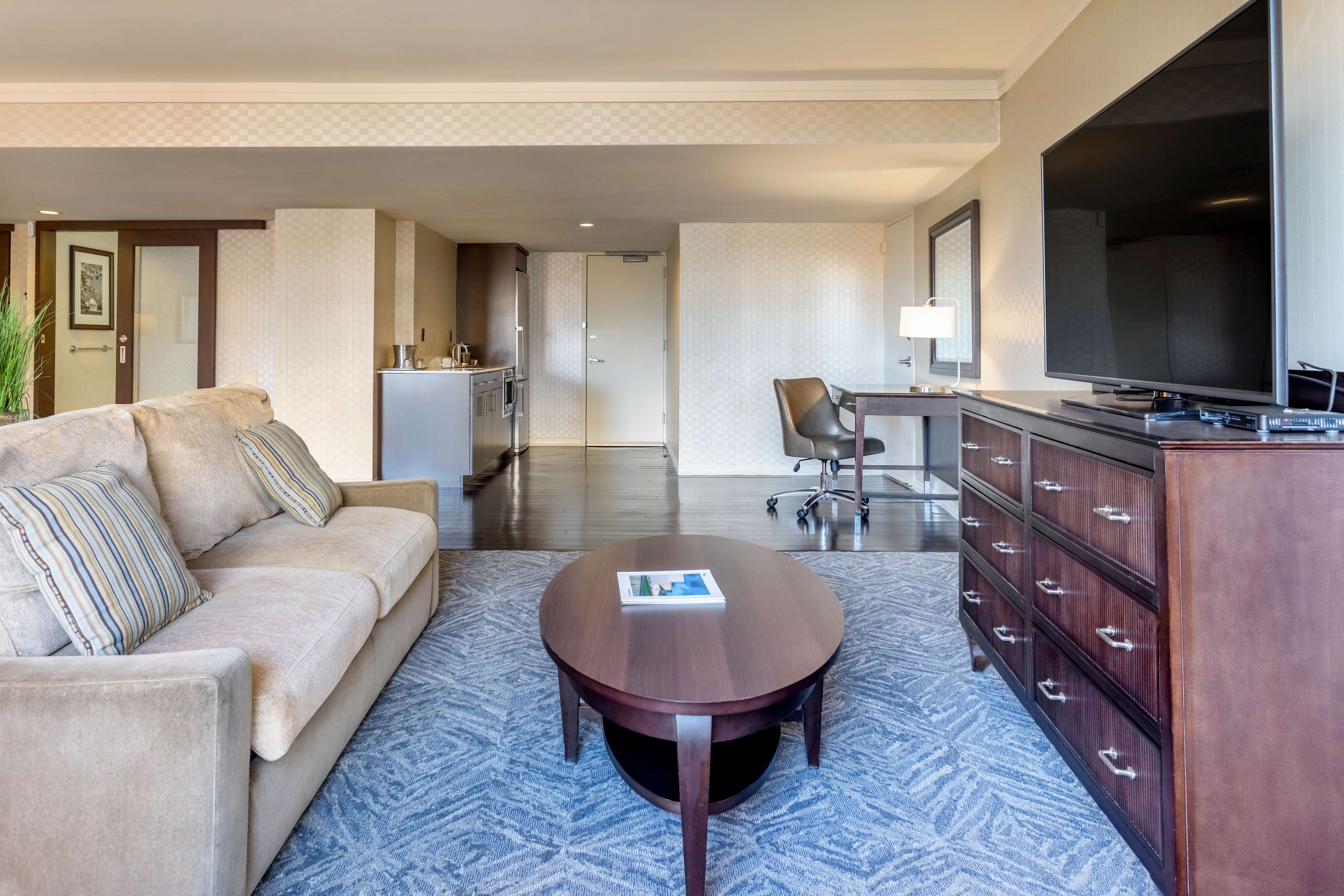 Guest room