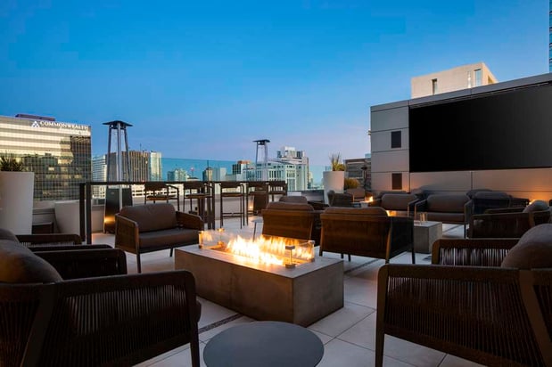 Images Carte Hotel San Diego Downtown, Curio Collection by Hilton