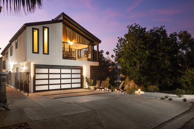 Images Leo Goldschwartz, REALTOR | Coldwell Banker