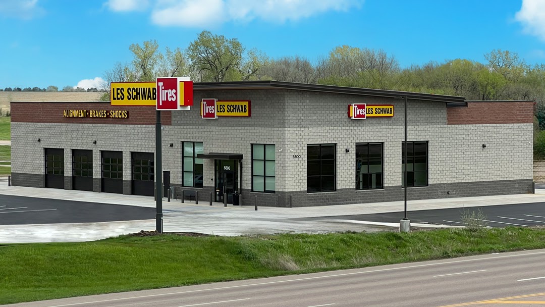 Les Schwab Tire Center