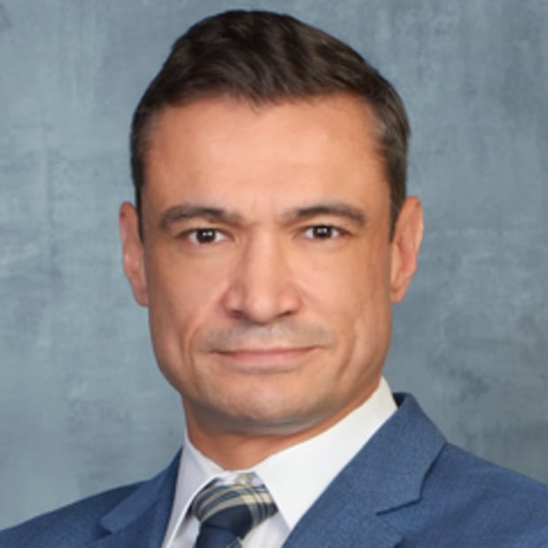 Images Edward Jones - Financial Advisor: Alex Kuzmin, CRPC™