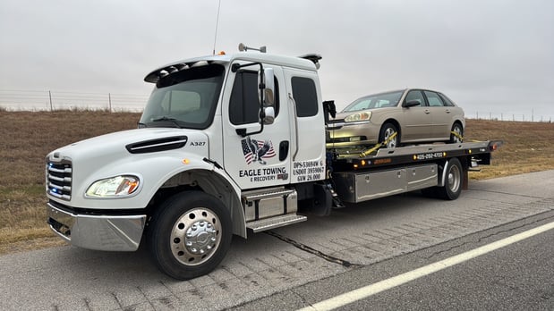 Images Eagle Towing & Recovery