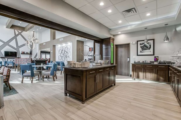 Images Hampton Inn & Suites North Dallas Central Expy