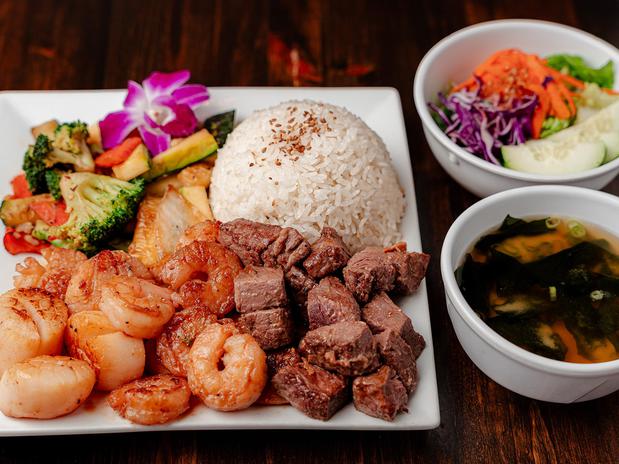 Images Wakatobi Japanese Grill Hibachi and Sushi