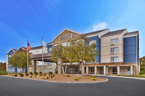 Images Staybridge Suites Pittsburgh Airport by IHG