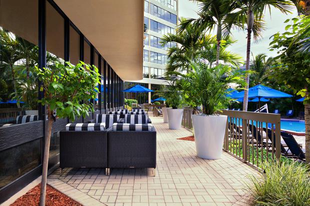 Images Holiday Inn Miami West - Airport Area, an IHG Hotel
