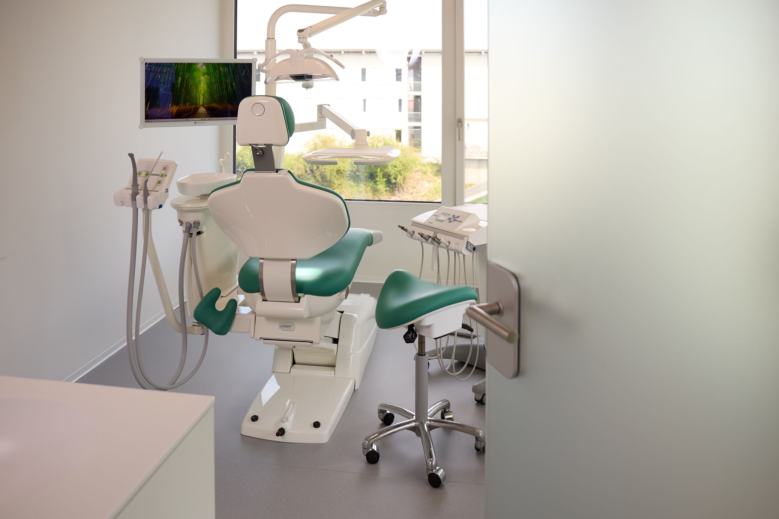 Zahnarztpraxis Pure Biodental Basel, Münchensteinerstrasse 117 in Basel