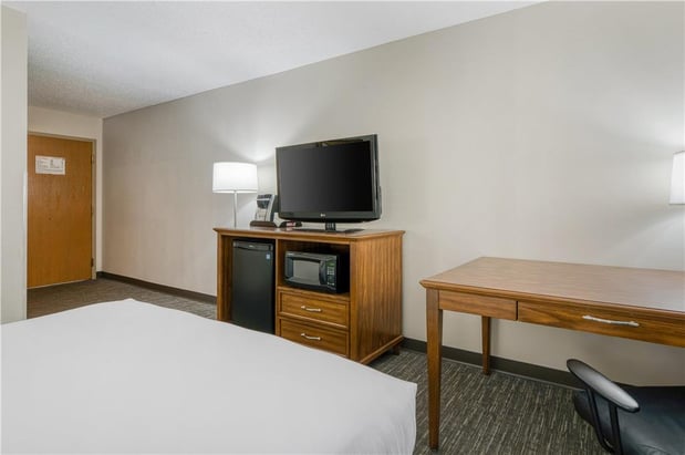 Images SureStay Plus by Best Western Elizabethtown Hershey