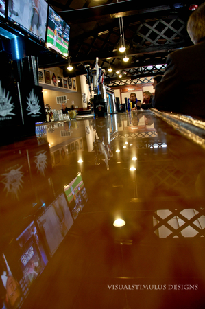 Images Alibi Bar & Grill