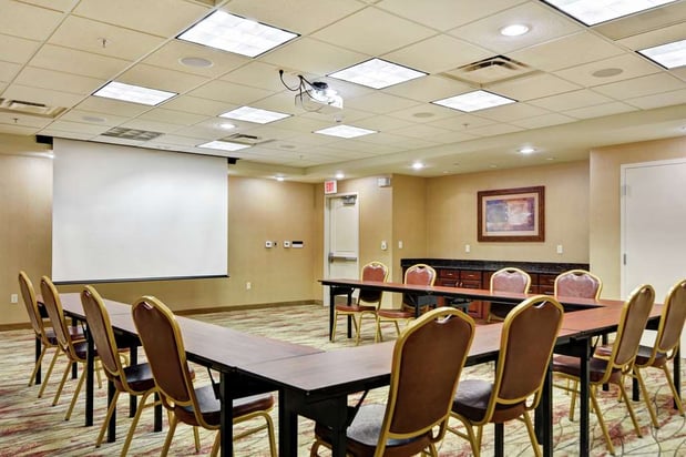 Images Hampton Inn & Suites Peoria at Grand Prairie, IL