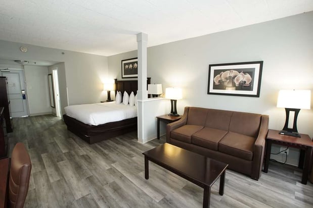 Images Best Western Paramus Hotel & Suites