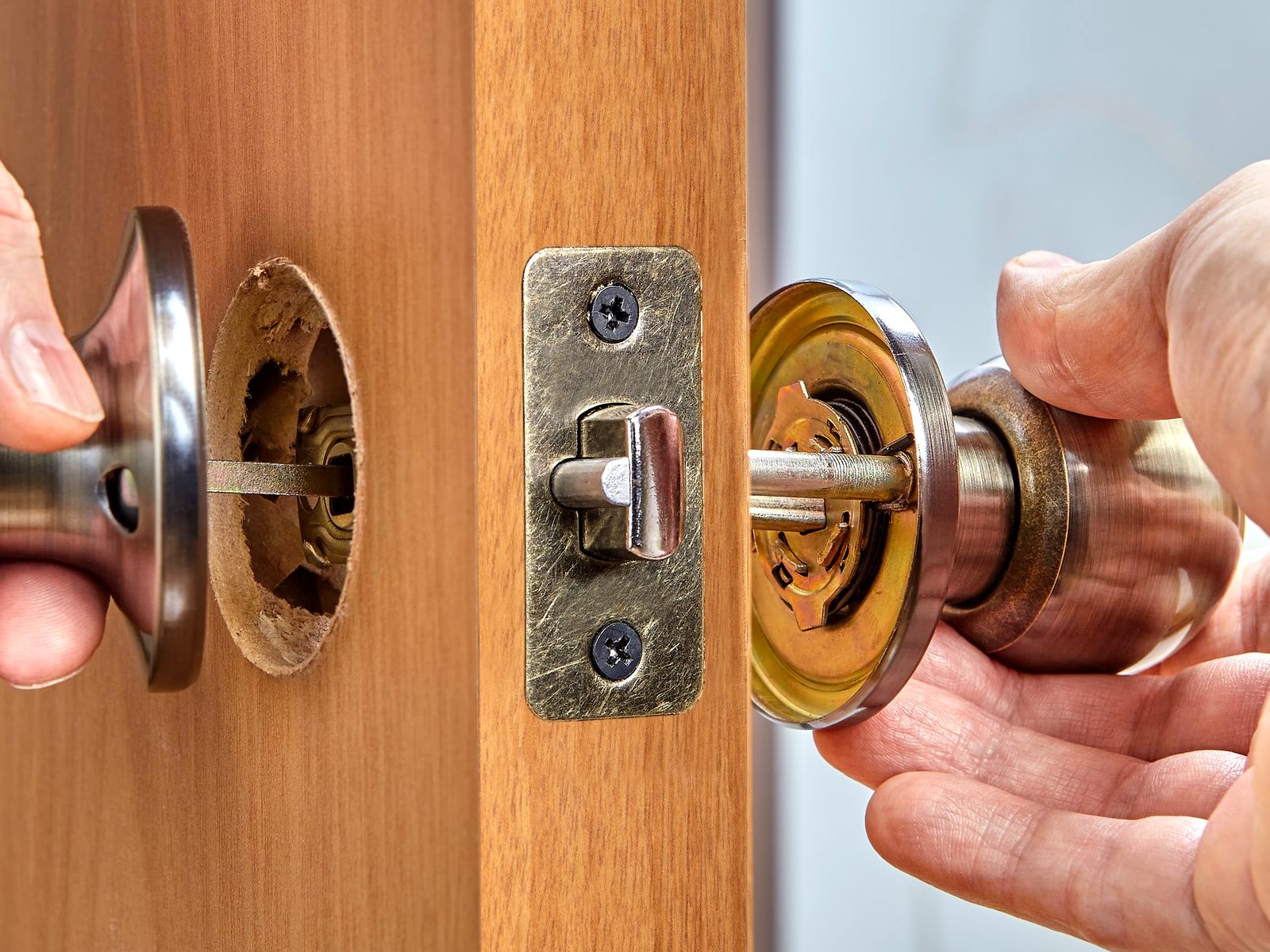 Bullet Locksmiths