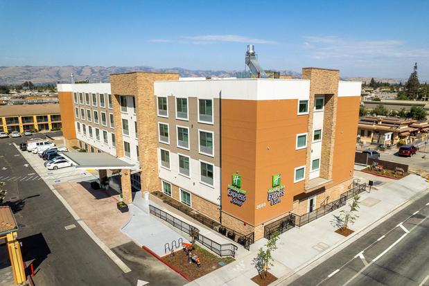 Images Holiday Inn Express & Suites San Jose – Silicon Valley by IHG