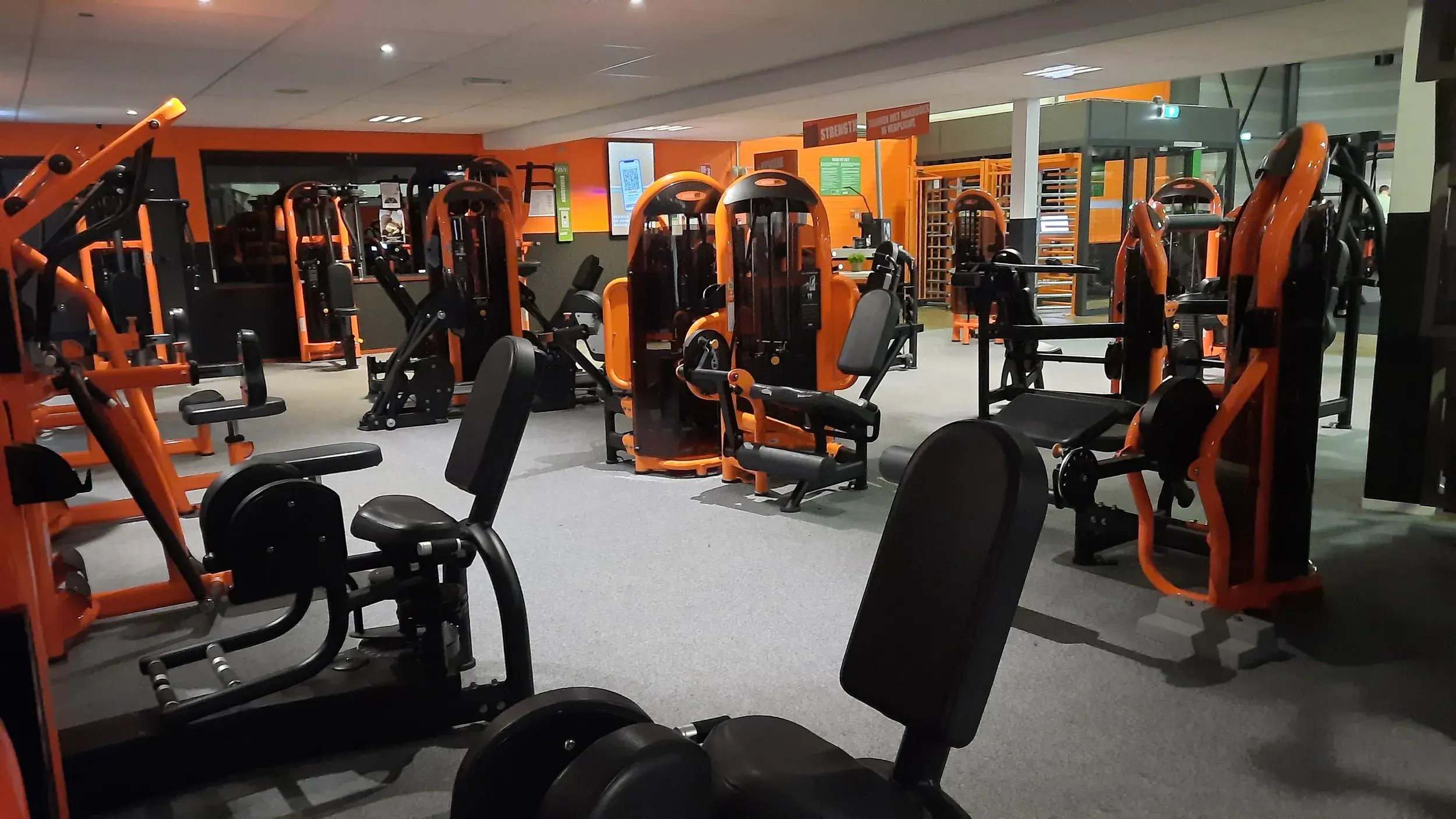 Foto's Basic-Fit 24/7