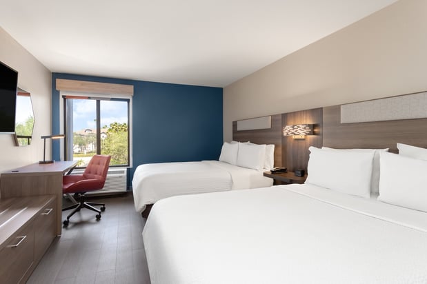 Images Holiday Inn Express & Suites Tampa Airport by IHG
