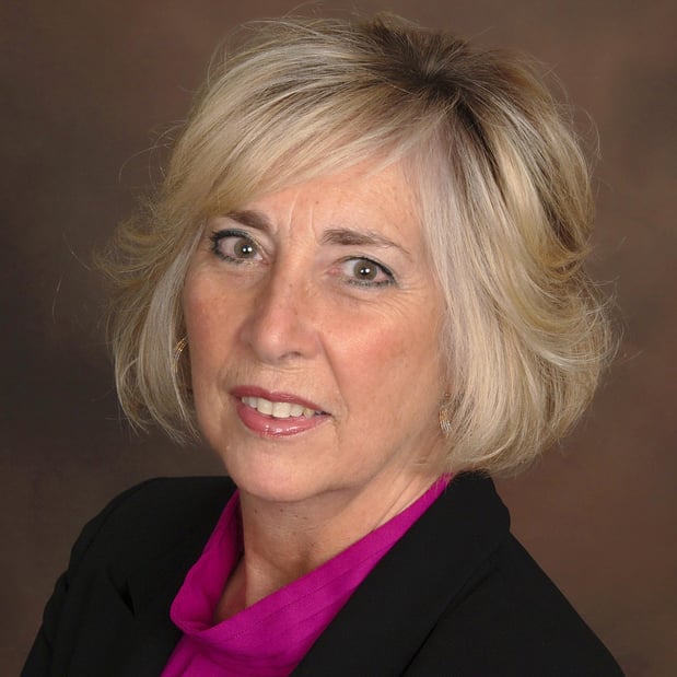 Images Edward Jones - Financial Advisor: Diane J Hennekey