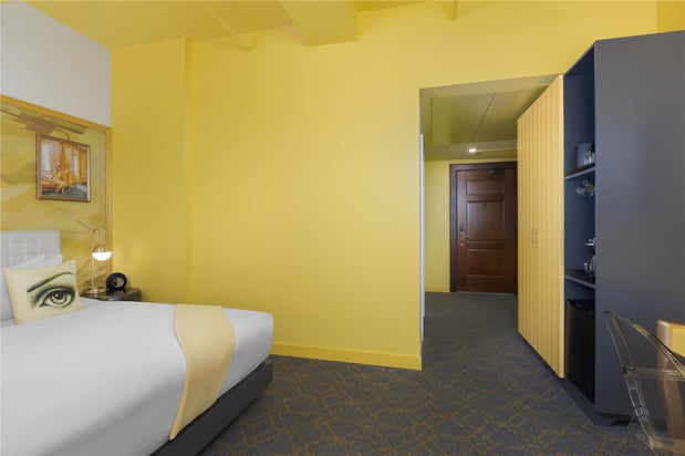 Images Angad Arts Hotel St. Louis, Tapestry Collection by Hilton