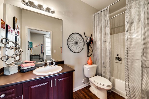 Images Maverick Place Apartments