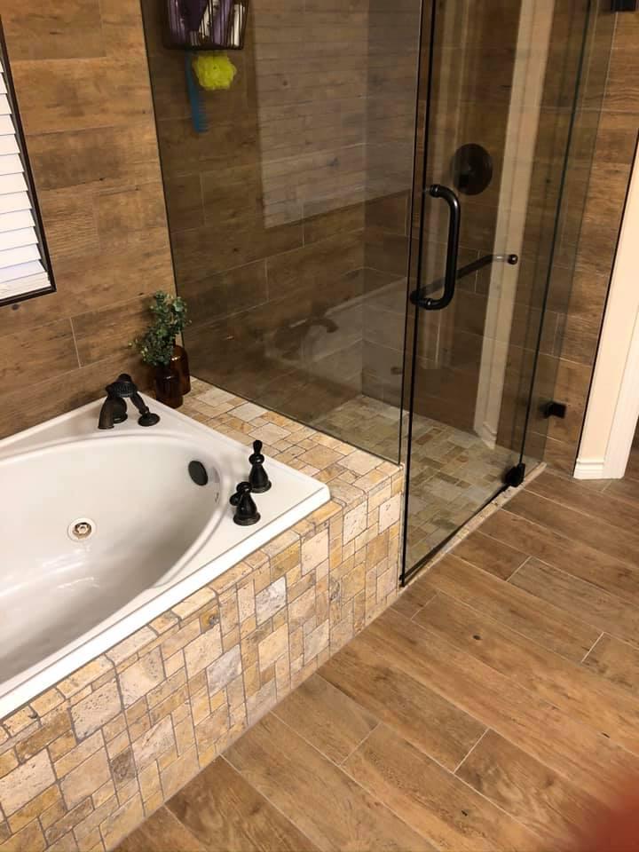 Grand Oaks Remodeling Logo