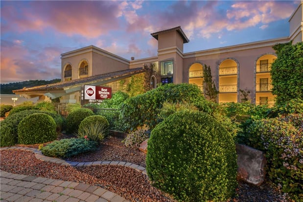 Images Best Western Plus Arroyo Roble Hotel & Creekside Villas