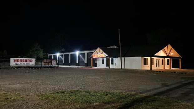 Images Hanson’s Tire & Auto