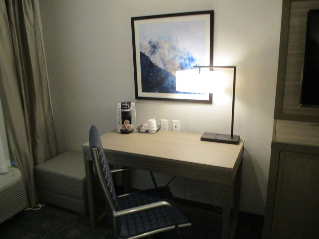 Double Queen Guest Room