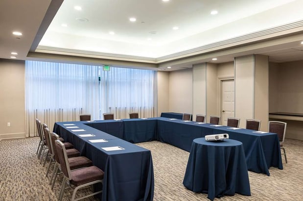 Images Inn at The Colonnade Baltimore - a DoubleTree by Hilton Hotel