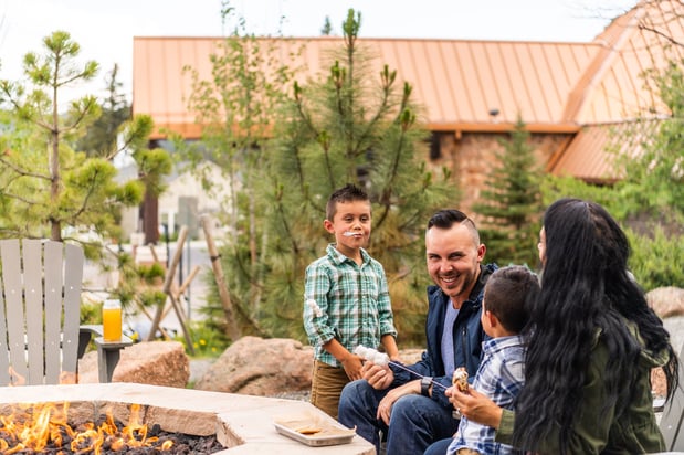 Images Holiday Inn Estes Park by IHG