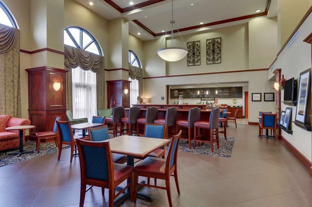 Images Hampton Inn & Suites Indianapolis-Airport