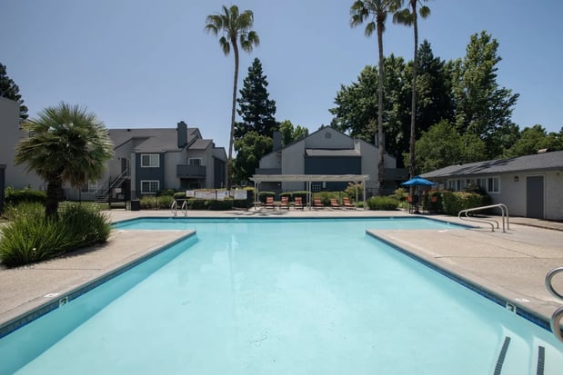 Images Woodbridge Apartments