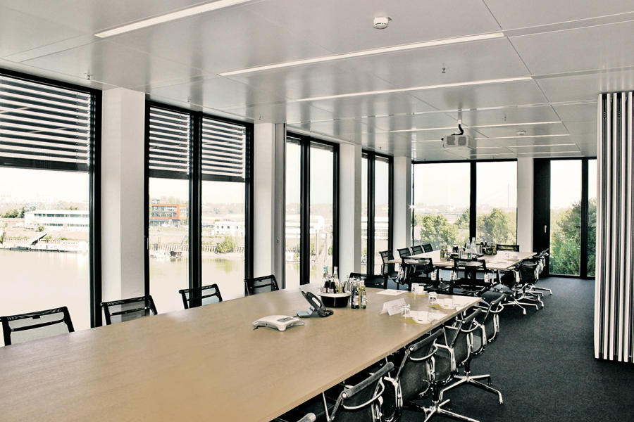 Aderhold Rechtsanwaltsgesellschaft mbH, Speditionstraße 23 in Düsseldorf