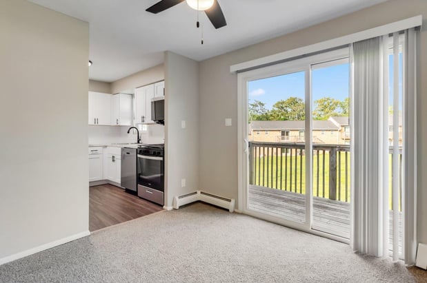 Images Fox Pointe Apartment Homes