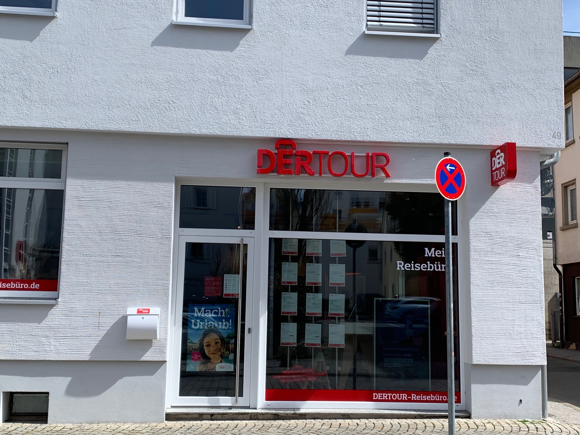 Bild 1 DERTOUR Reisebüro in Reutlingen