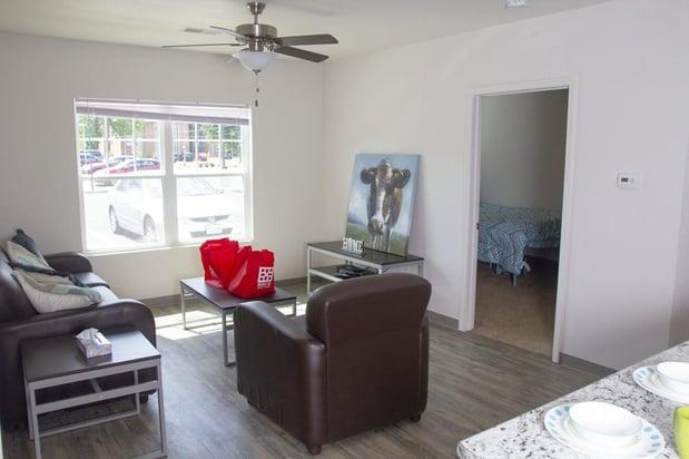 Images The Annex of Warrensburg