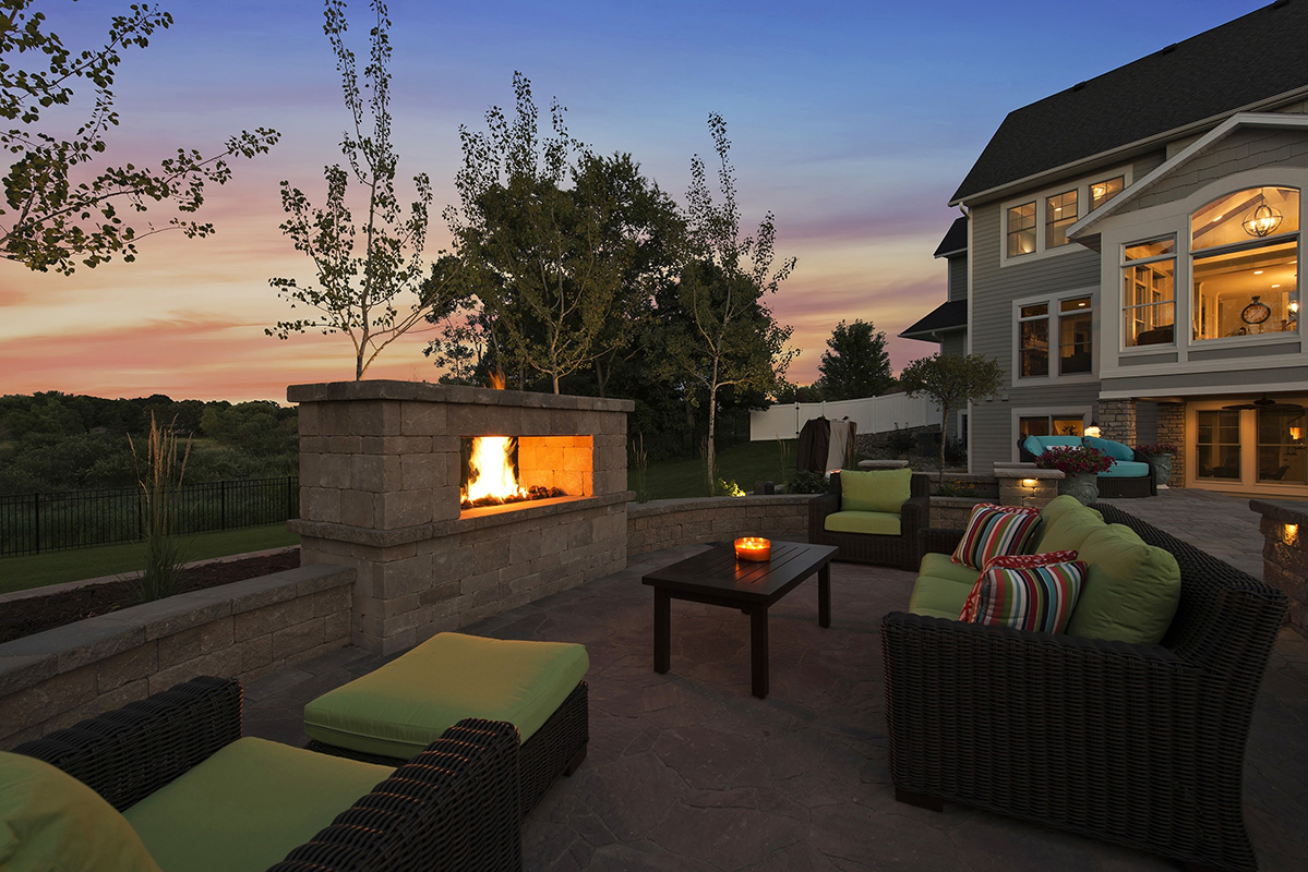 Let us transform your backyard into an outdoor living space that is both functional and beautiful for family and friends to enjoy