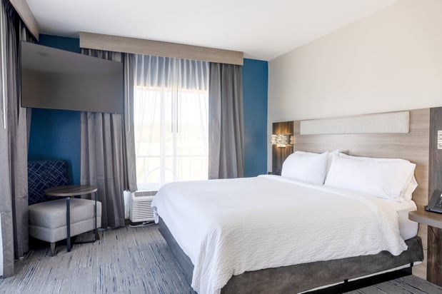 Images Holiday Inn Express & Suites Vicksburg by IHG