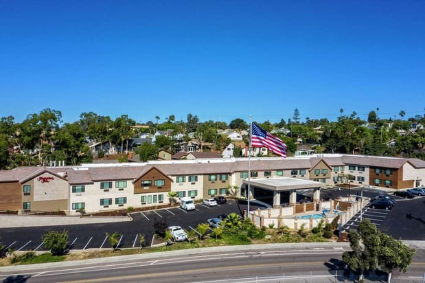 Images Hampton Inn Cardiff Beach Encinitas, CA