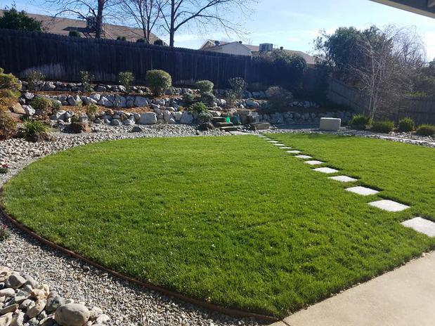 Images Complete Lawn and Landscape