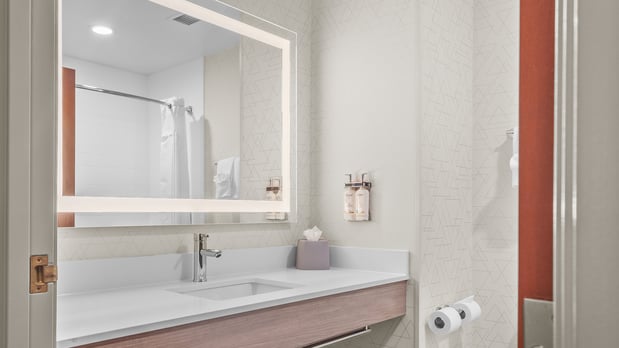 Images Holiday Inn Express & Suites Manchester-Airport by IHG