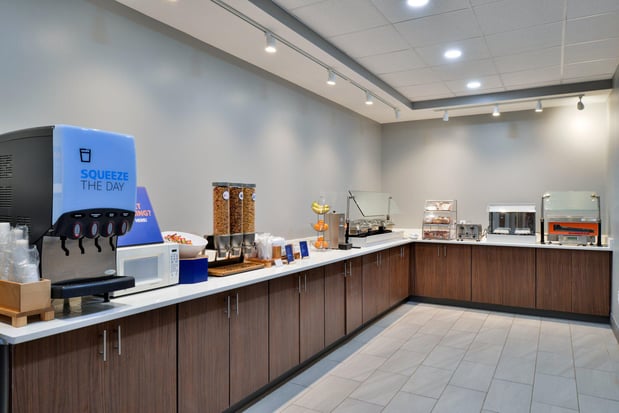 Images Holiday Inn Express Winston-Salem Medical Ctr Area by IHG