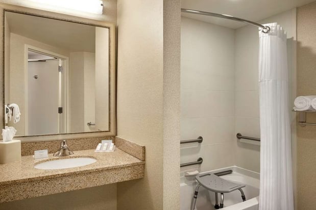 Images Hilton Garden Inn Minneapolis Downtown