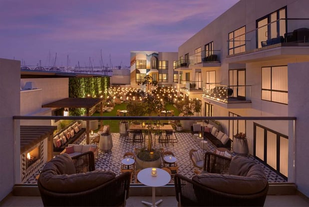 Images The Monsaraz San Diego, Tapestry Collection by Hilton