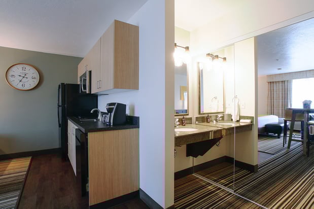 Images Oxford Suites Spokane Valley