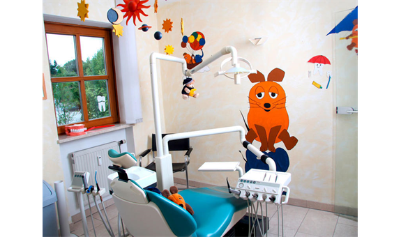 Zahnärztliche Gemeinschaftspraxis Dr. Geineder und Dr. Straile, Lorenzer Straße 10 in Lappersdorf