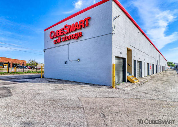 Images CubeSmart Self Storage