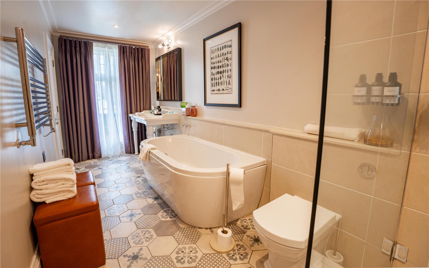 Gresham Premium Bathroom