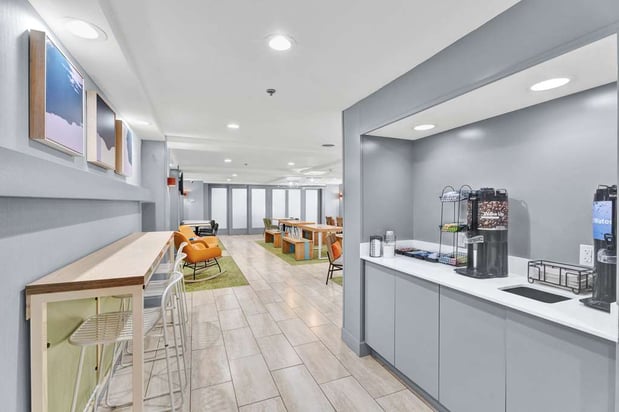Images Spark by Hilton Plymouth